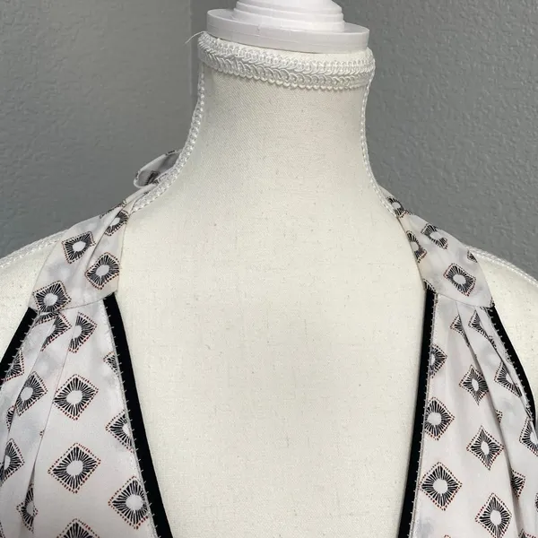 White House Black Market Geometric Halter Top Fringe Tassel White Black Brown - Image 4