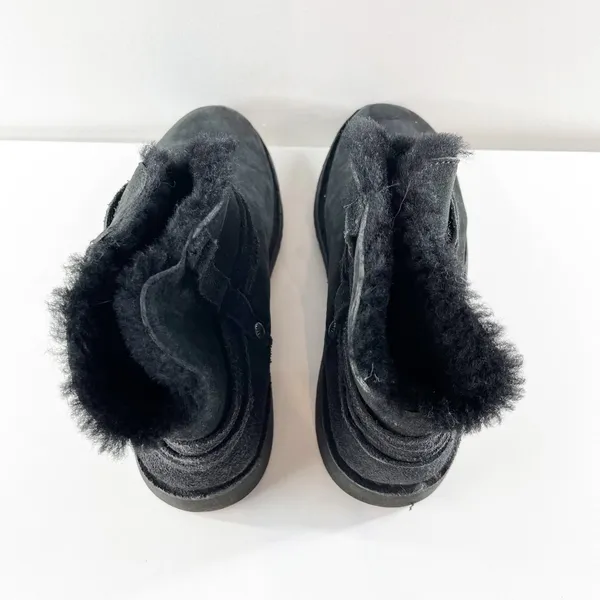 UGG Pasqual Shearling Lined Mini Winter Boot Booties Black 8 - Image 5