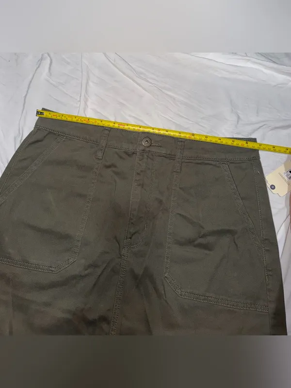 St. John's Bay Women's Size 12 Olive Green Utility Midi Skirt with Pockets NWT - Image 6