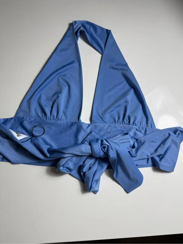 Princess Polly Blue Halter Tie Open Back Crop Top Size US 6‎ - Image 4