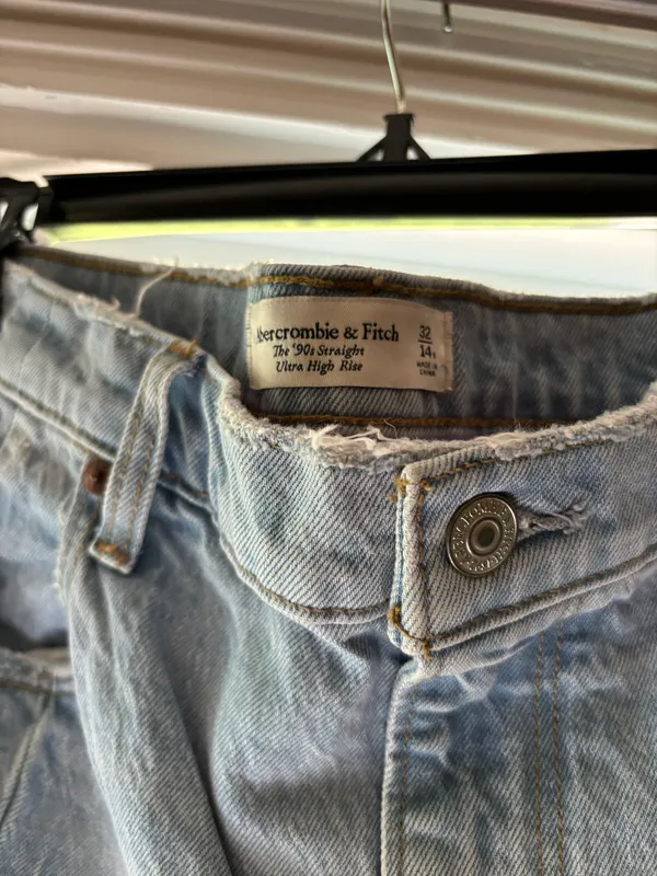Abercrombie And Fitch Jeans - Image 3