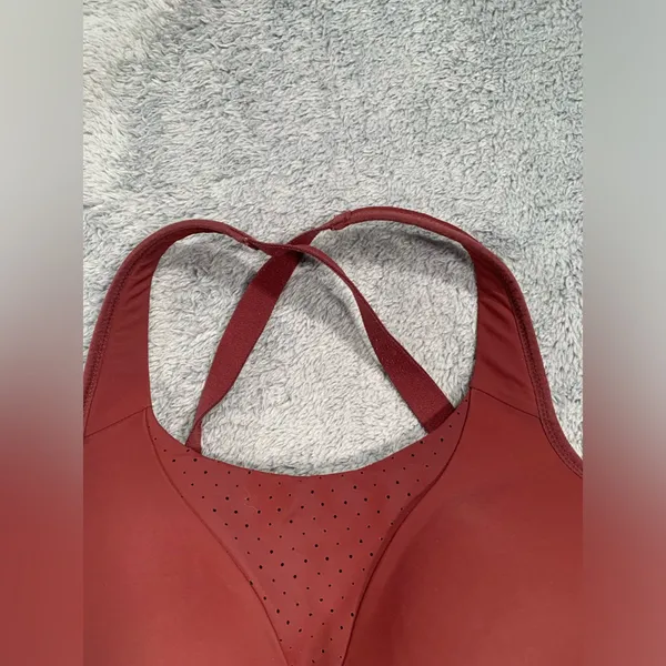 Lululemon sports bra red - Image 6