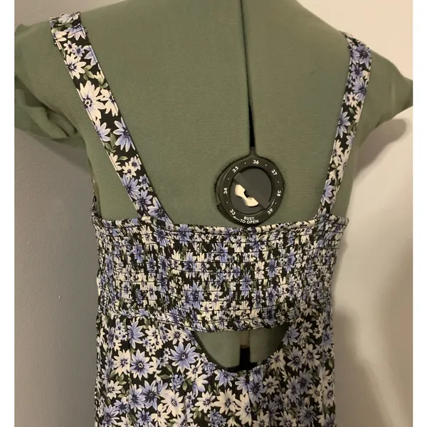 American Eagle Sundress Daisy Floral Pattern Blue Medium - Image 6