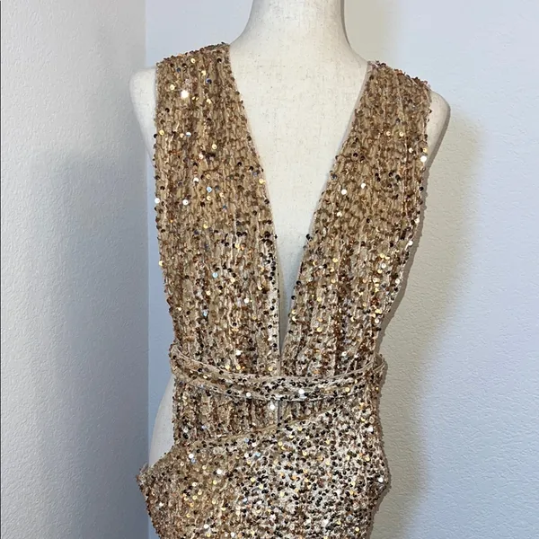 Knowles Gold Sequin Plunge Bodycon‎ Dress - Image 6