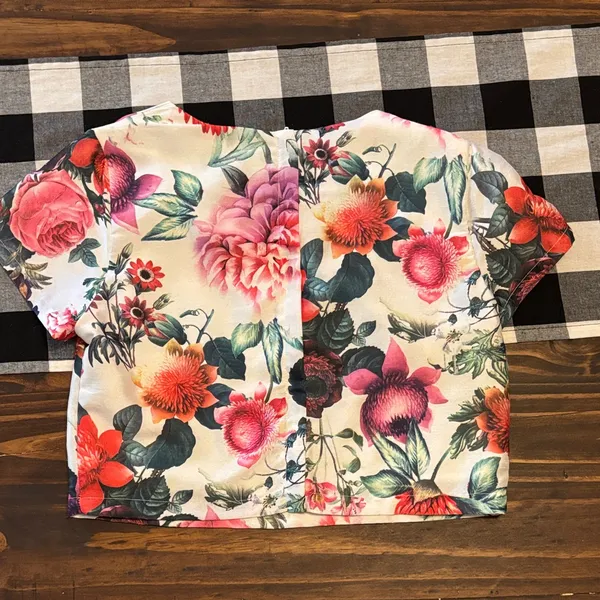 Glamorous small floral blouse zip back - Image 4