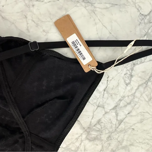 SKIMS LOGO MESH BLACK TRIANGLE BRALETTE - Black | Size XS - Image 5
