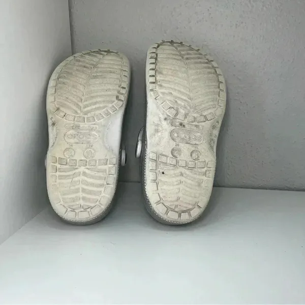 Crocs Classic Glitter II Clog Shoe 'Silver' Size Men's 4 /Women's 6 - Image 10