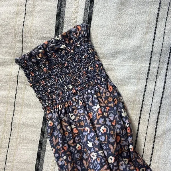Universal Threads • floral puff sleeve smocked top - Image 8