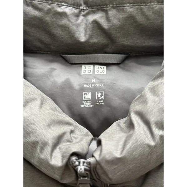 Uniqlo Down Puffer Jacket Women's‎ Size Medium Gray Packable Lightweight - Image 2