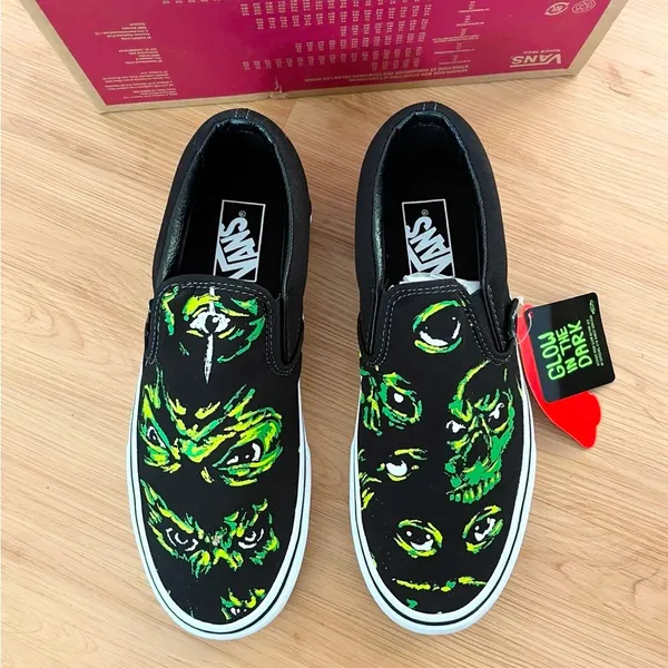 Vans Classic Slip-On 'Eyes In The Dark' Women 8.0 US - Image 2