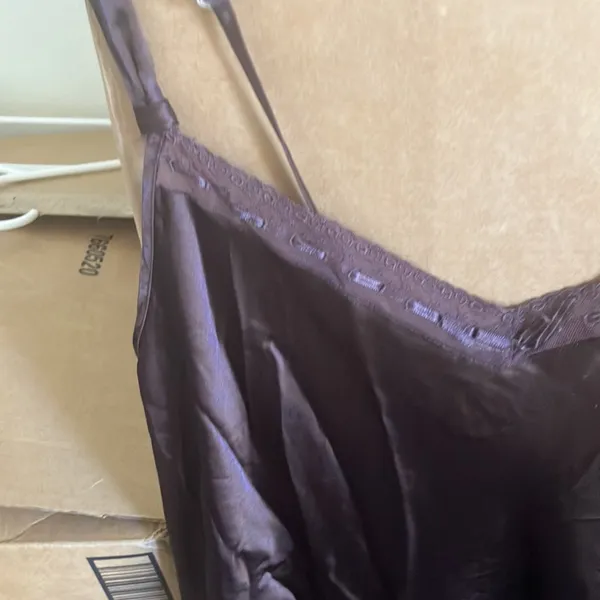 FINAL MARKDOWN Morgan Taylor chemise large - Image 2