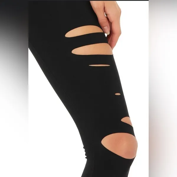 Alo Yoga High Waisted Ripped Warrior Black Leggings Small‎ - Image 10
