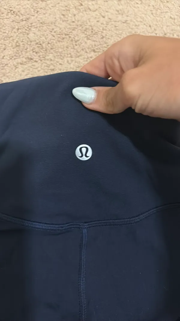 Lululemon Align Shorts 6" - Image 2