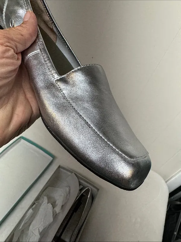 Array Silver Leather Slip On Loafers Size 12 - Image 5