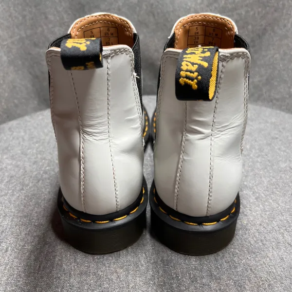 Dr Martens 2976 YS White Leather Chelsea Boots Yellow Stitch‎ Women's Size 7 - Image 4