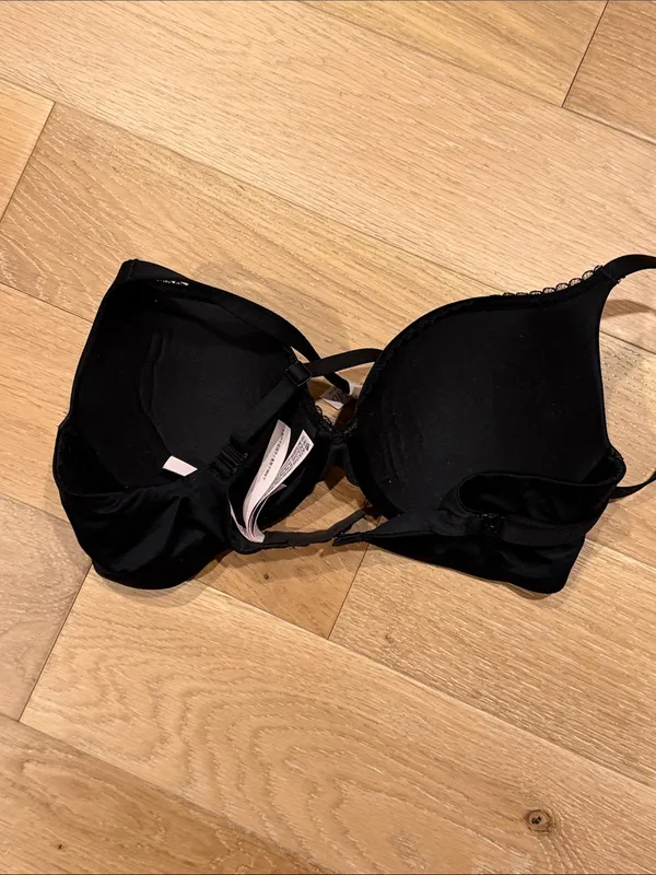 Victoria's Secret Black Push-Up Bra 34D - Image 2