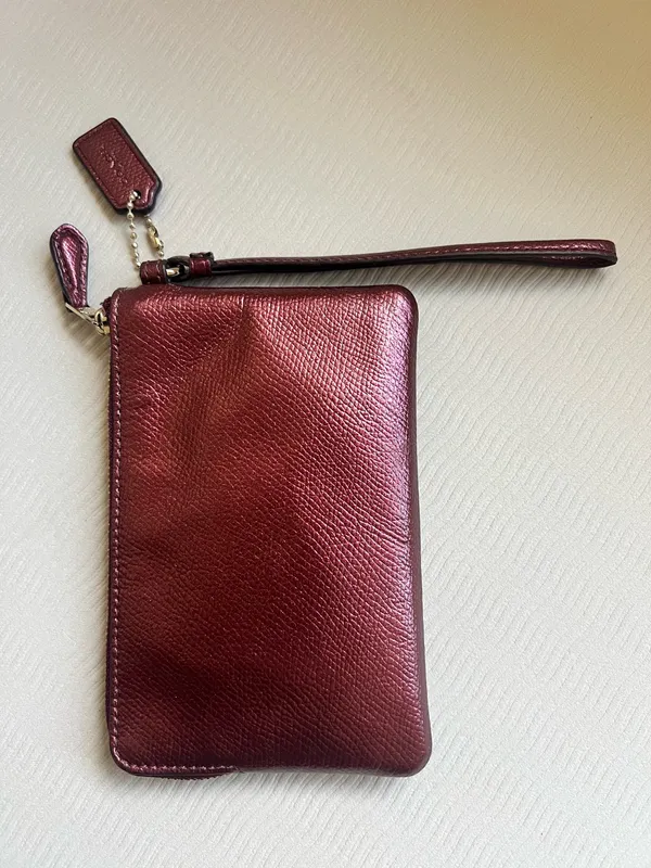 Coach Corner Zip Wristlet Metallic Cherry Leather Wallet Wristlet NWOT - Image 2