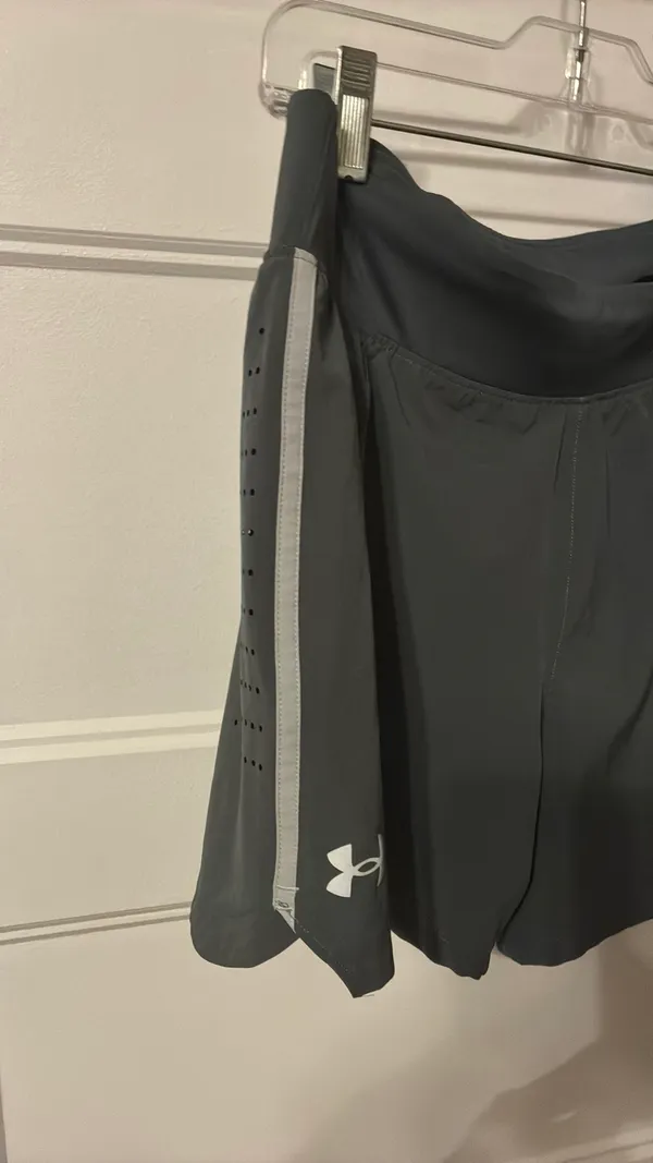 Under Armour Shorts Running - Image 7