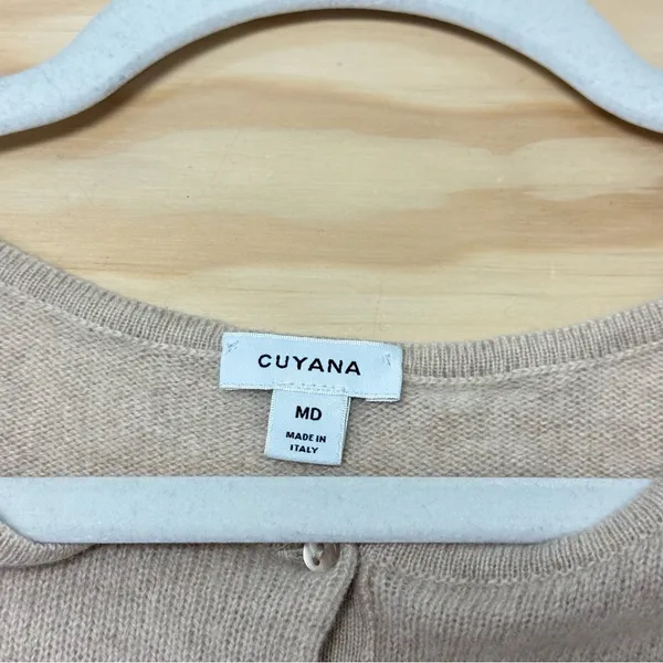 Cuyana Single-Origin‎ Cashmere Minimalist Button Cardigan Sweater Medium Beige - Image 8