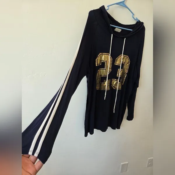 Free Kisses 23 Plus Size 1X Navy Hooded Sweatshirt Lightweight Sporty Casual - Image 7