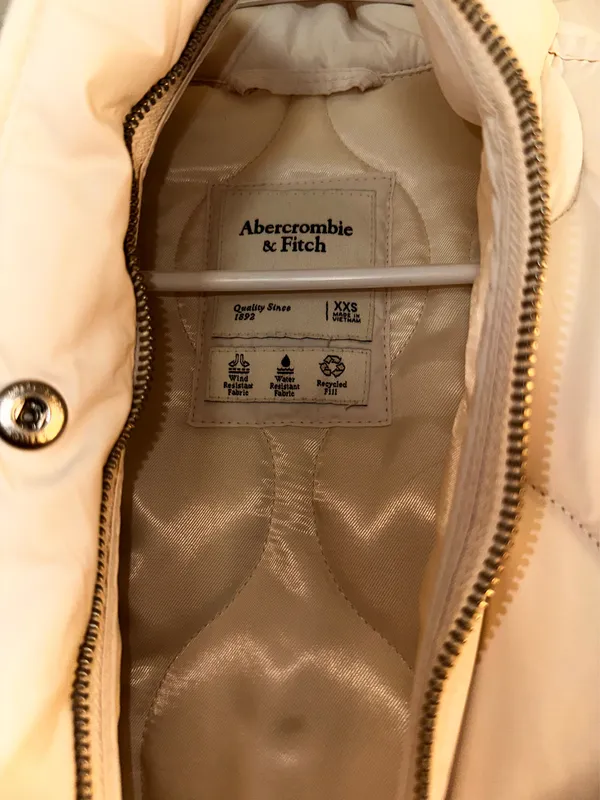 Abercrombie Jacket Women’s - Image 3