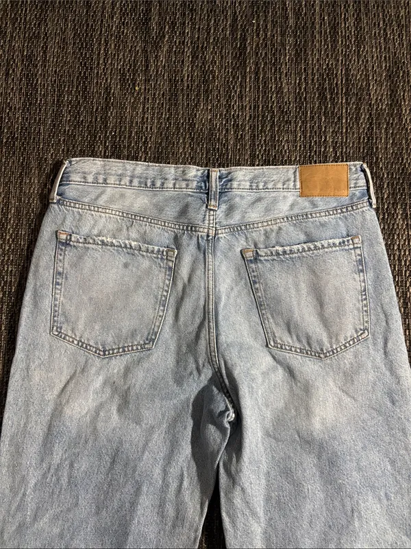 Aeropostale Jeans Low Rise Skater Straight Leg Light Wash Distressed Size 14 - Image 3