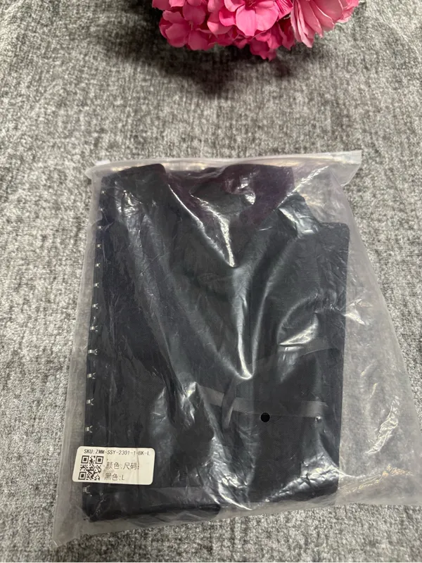 Black Square - Image 5