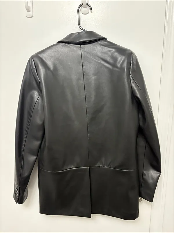 Zara oversized vegan leather blazer size small - Image 3
