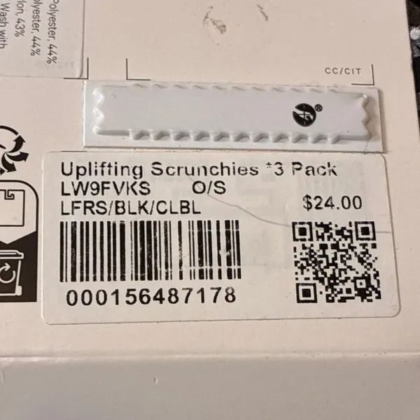 Lululemon Uplifting Scrunchies 3 Pack Hair Ties Gingham/Plaid - Image 4