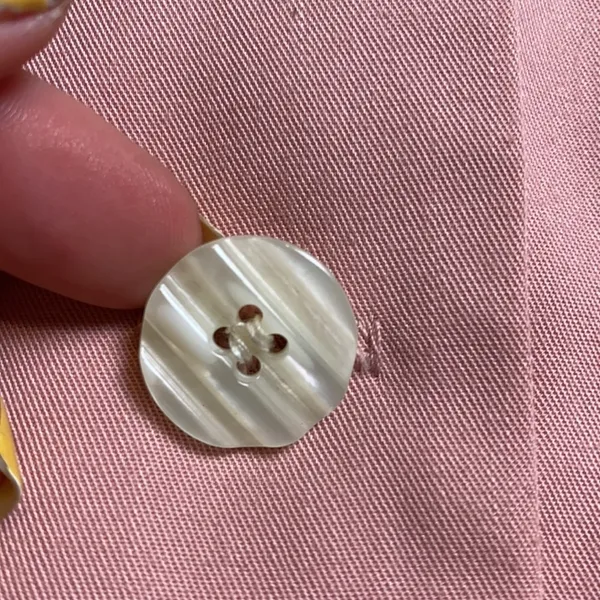 80s VINTAGE BABY PINK BUTTON UP BLOUSE - Image 5