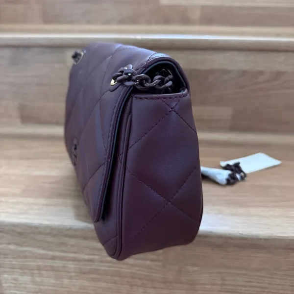 Tory Burch Willa Soft Quilt Small Leather Shoulder Bag Claret 139283 - Image 2