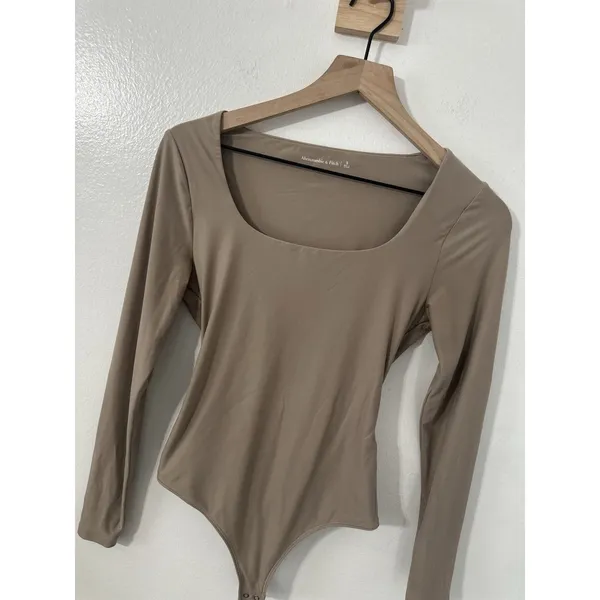 Abercrombie & Fitch Long Sleeve Taupe Bodysuit Square Neck Sz Small Basic Layer - Image 2