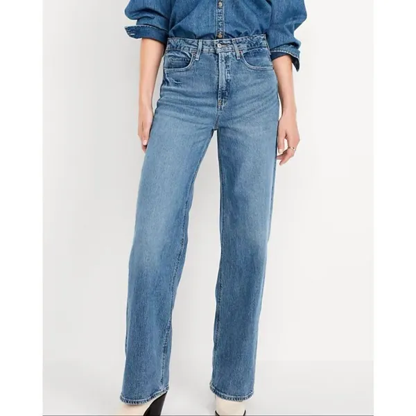 Womens Old Navy Extra High Waisted Stonewash Wide Leg Jeans in Maren - Sz 16 - Image 2