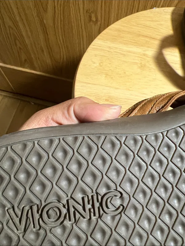 Vionic Tan Ring-Accent Thong Sandals - Image 5
