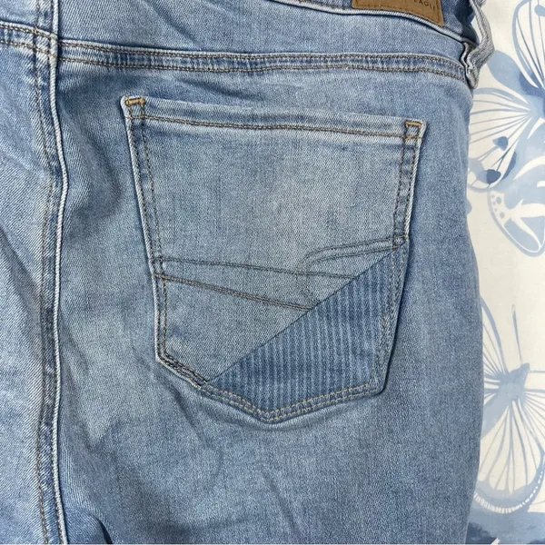 American Eagle Outfitters Women's Blue Distressed Jeans SZ 14 - Image 6