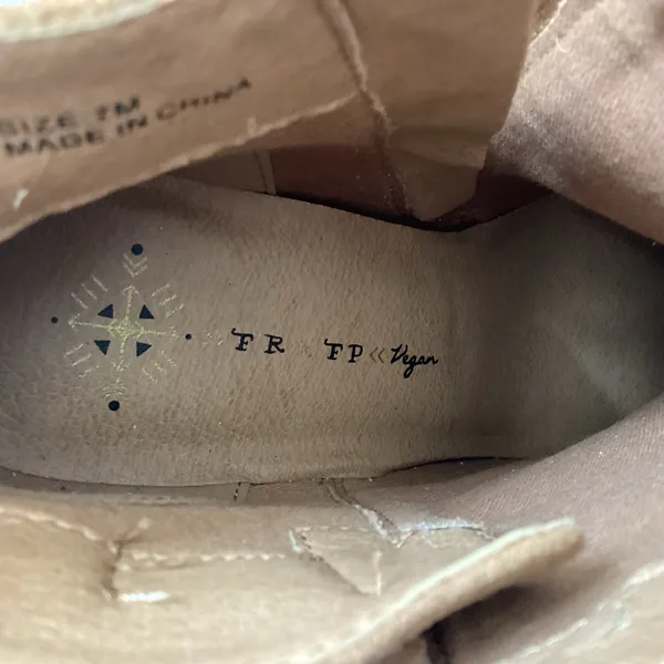FR x FP Vegan Alameda Ankle Boots Size 7M - Image 9