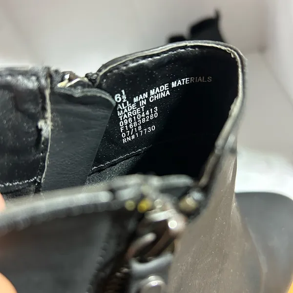 Universal Threads Black Ankle Boots with Zipper - Image 2