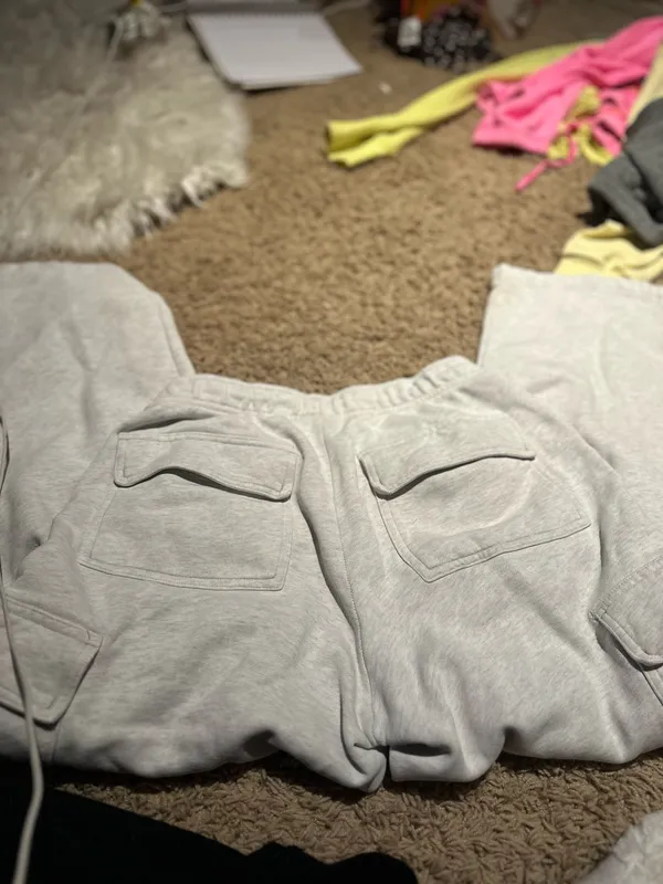 Aritzia Cargo Pants TNA - Image 5