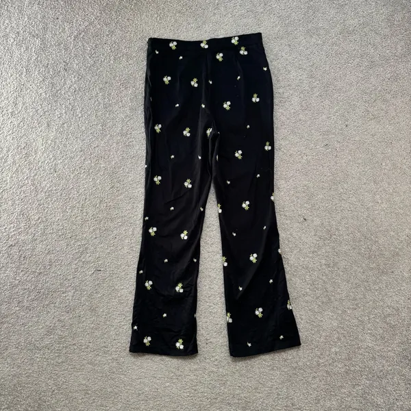 Urban Outfitters Black Daisy Embroidered Kick Flare Cropped Pants - Image 9