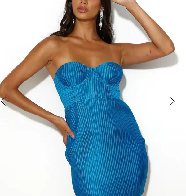 Hello Molly *New* Mini Dress size medium - Image 6