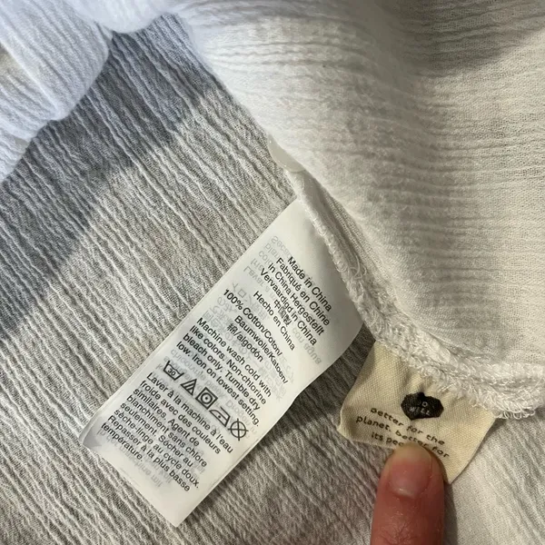 Madewell Women’s White Short Sleeve 100% cotton Button Up Shirt Size Medium - Image 4