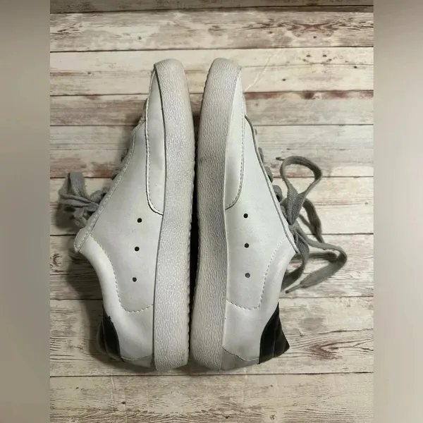 White Sneakers Size 8.5 Women's Shoes Walking Trendy - Image 6