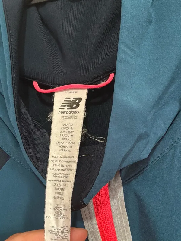 #90 New Balance Dry Fast-Drying Women’s Precision Run Jacket Size M - Image 4