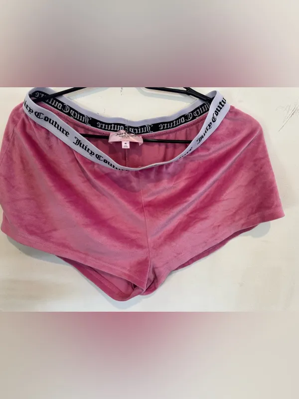 Juicy Couture Pink Velour Lounge Shorts with Rhinestone Script - Image 4