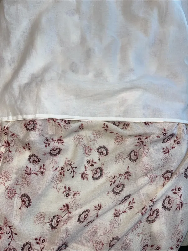 Altar'd State White Off-Shoulder Floral Maxi Dress with Pink Border - Image 10