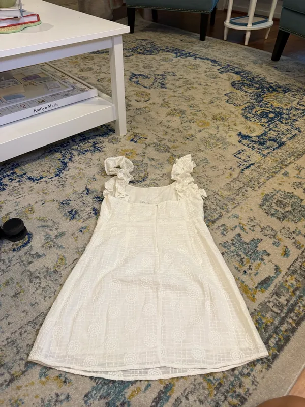 White Linen Dress Selfie Leslie - Image 3