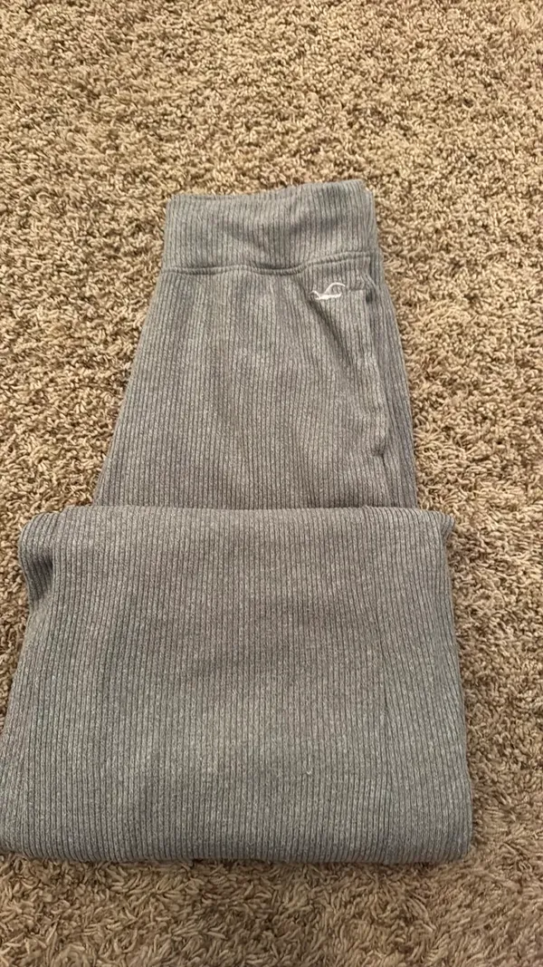 Hollister comfy sweater pants  - Image 2