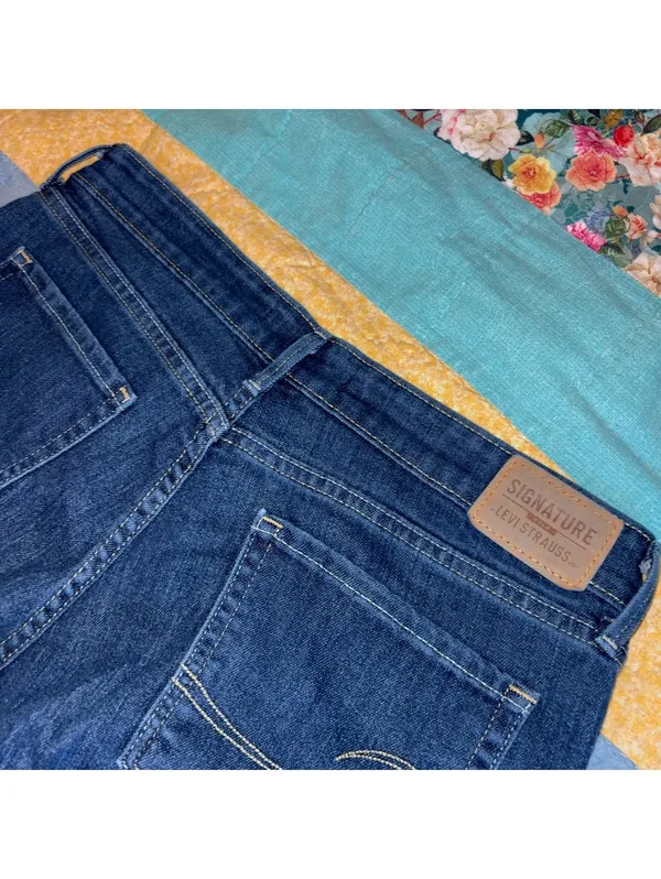 Levi's Signature Mid-Rise Straight Jeans Waist 31 x L28 Classic Denim Blue - Image 6