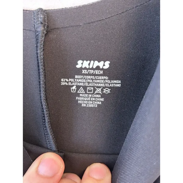 Skims Body Unlined Plunge Mid Thigh Bodysuit Onyx XS. NWT ( SOLD OUT) - Image 5