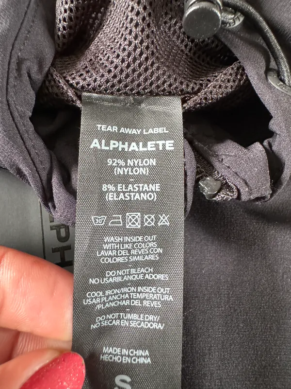 Alphalete Women’s EXP Tech Windbreaker- Black Matter, Size Small - Image 7